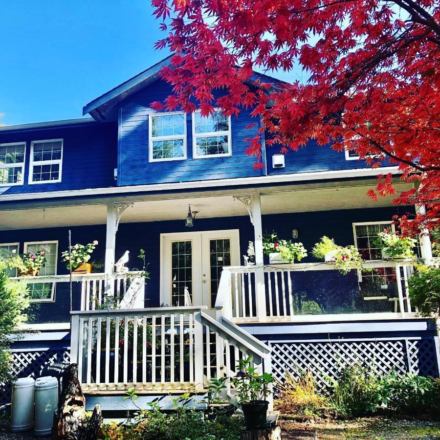 Seafarers Bed & Breakfast Tofino Bagian luar foto